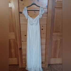 Elegant White Lace Dress